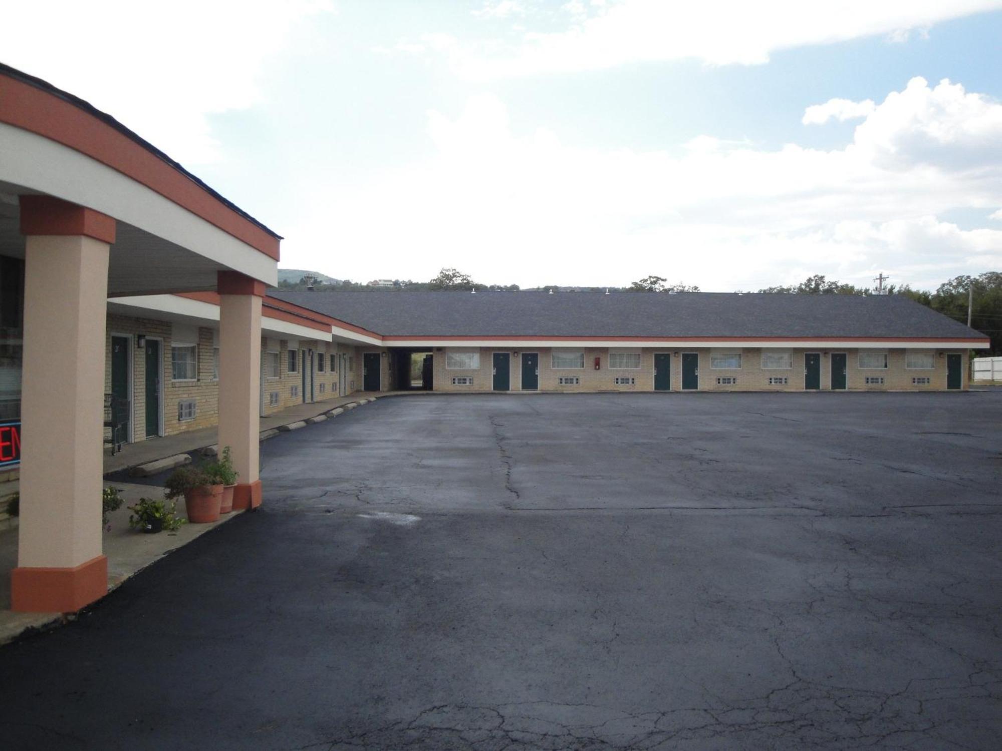 Poteau Inn Exterior foto